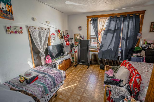 1051 Hudson Road, Saint Paul, MN 55106