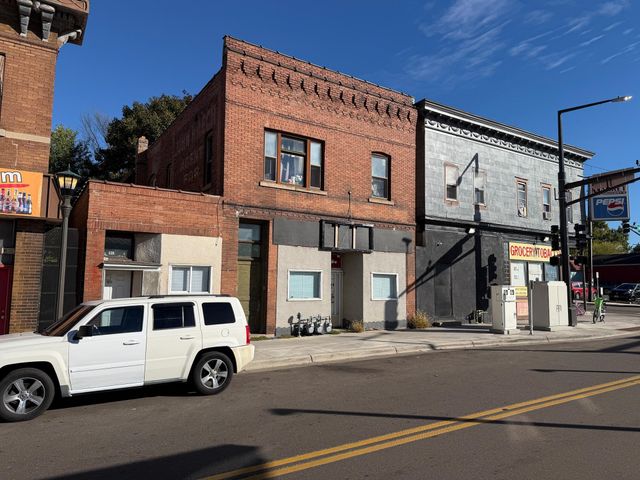 1051 Hudson Road, Saint Paul, MN 55106