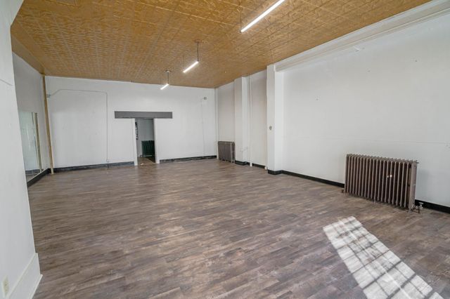 1051 Hudson Road, Saint Paul, MN 55106