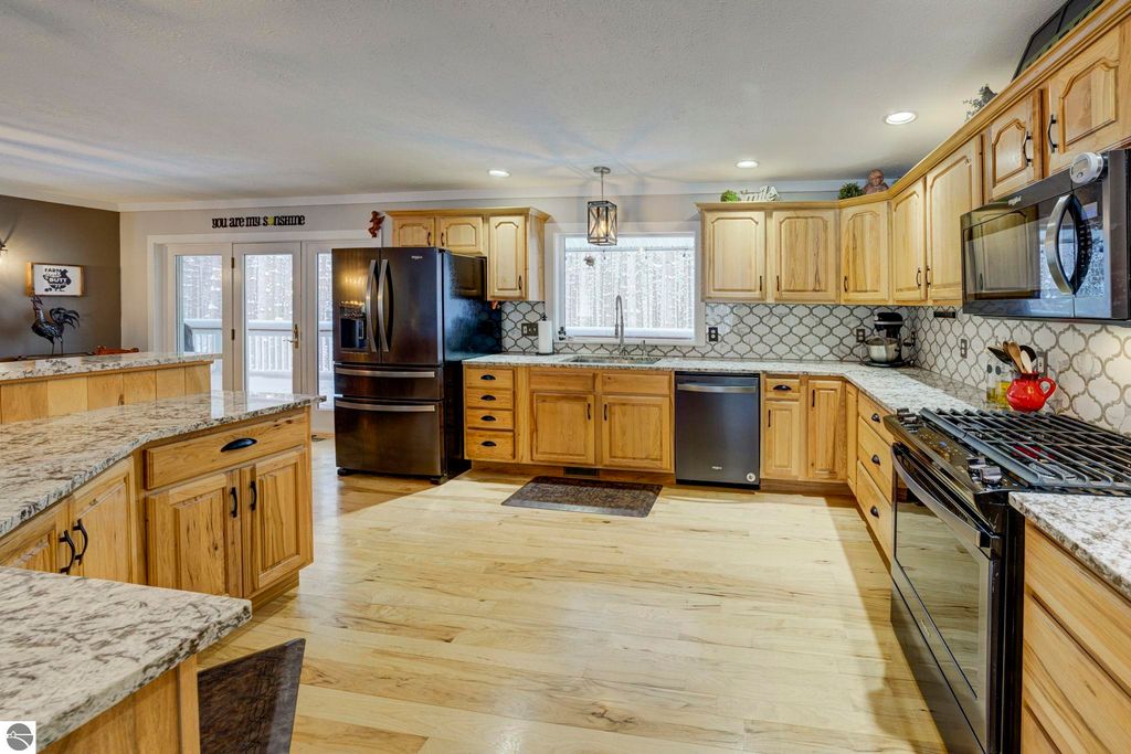 Image 2 of property listing at 16355 Hunt Club Road, Lake Ann, MI 49650