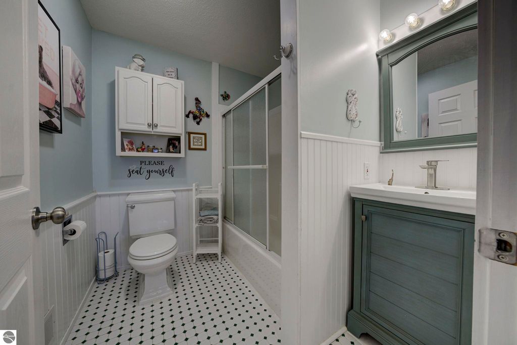 Image 24 of property listing at 16355 Hunt Club Road, Lake Ann, MI 49650