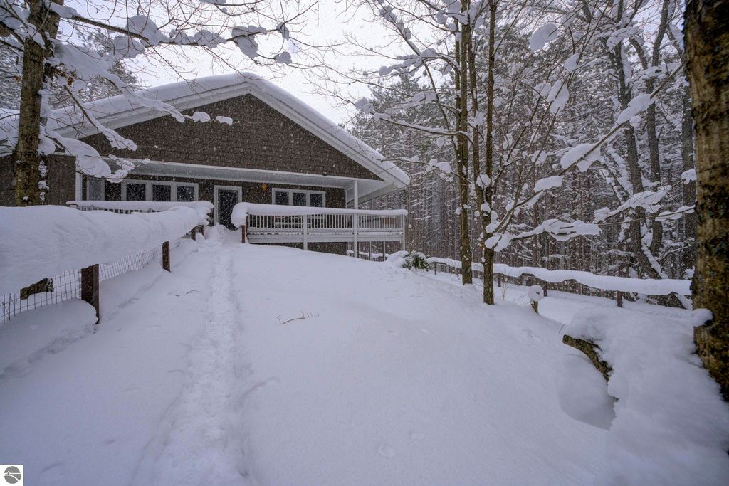 Image 31 of property listing at 16355 Hunt Club Road, Lake Ann, MI 49650