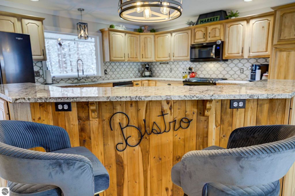 Image 9 of property listing at 16355 Hunt Club Road, Lake Ann, MI 49650