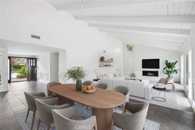 17 Pinehurst, Newport Beach, CA 92660