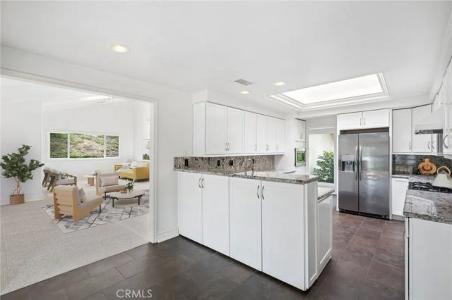 17 Pinehurst, Newport Beach, CA 92660