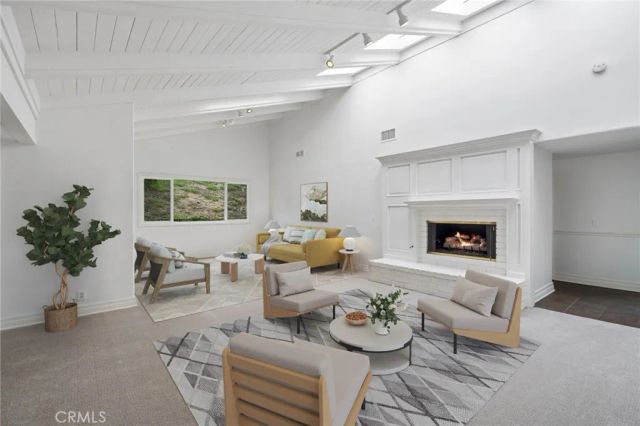 17 Pinehurst, Newport Beach, CA 92660