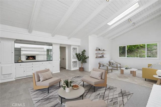 17 Pinehurst, Newport Beach, CA 92660