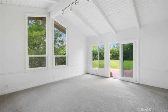 17 Pinehurst, Newport Beach, CA 92660