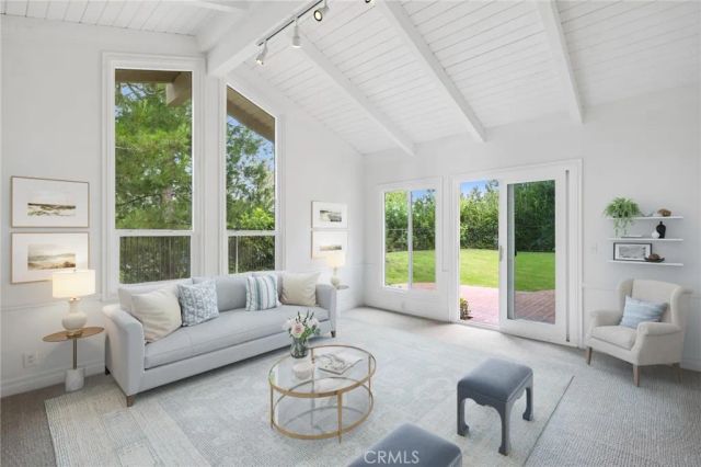 17 Pinehurst, Newport Beach, CA 92660