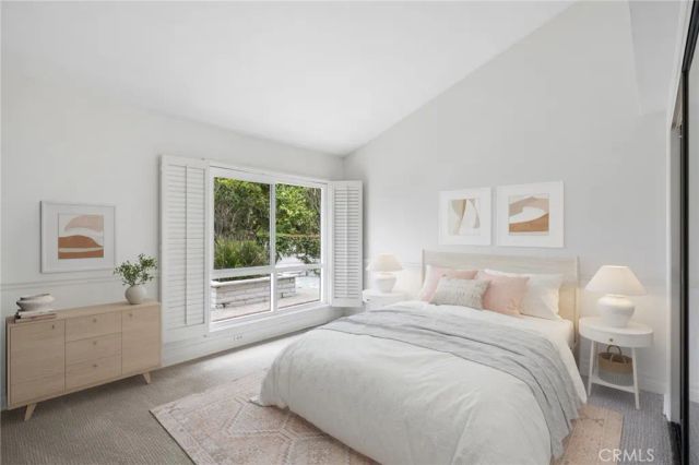 17 Pinehurst, Newport Beach, CA 92660