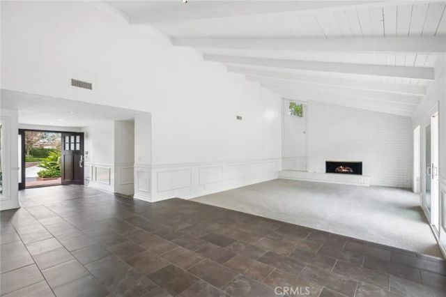 17 Pinehurst, Newport Beach, CA 92660