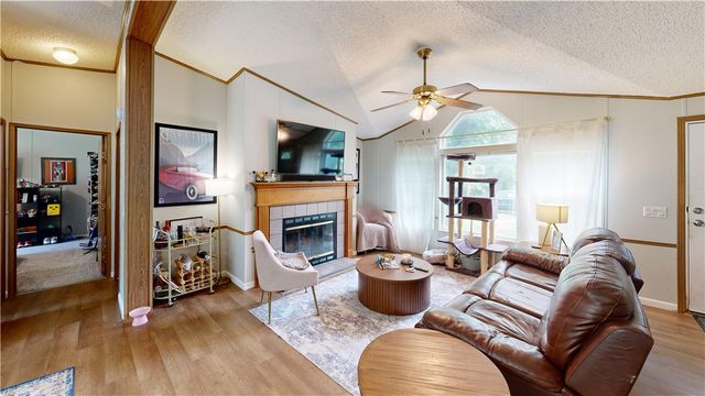 1833 S Hanshew Road, Fayetteville, AR 72701
