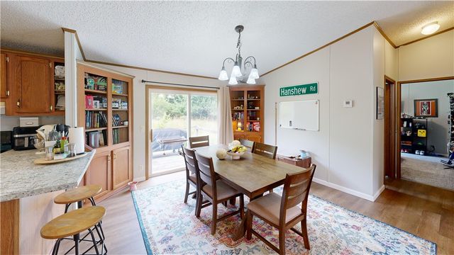 1833 S Hanshew Road, Fayetteville, AR 72701