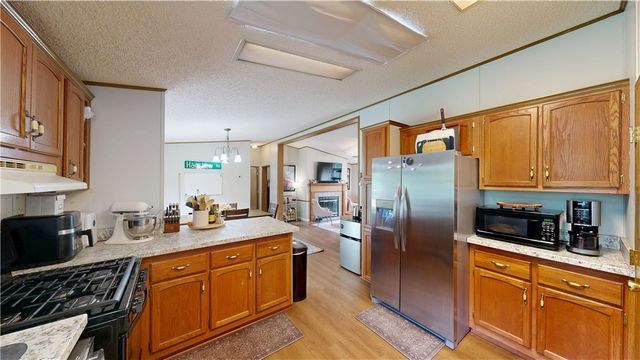 1833 S Hanshew Road, Fayetteville, AR 72701
