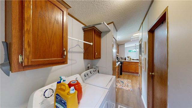1833 S Hanshew Road, Fayetteville, AR 72701