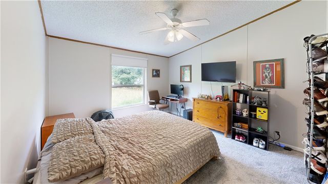 1833 S Hanshew Road, Fayetteville, AR 72701