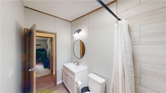 1833 S Hanshew Road, Fayetteville, AR 72701