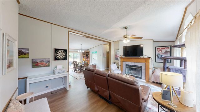 1833 S Hanshew Road, Fayetteville, AR 72701