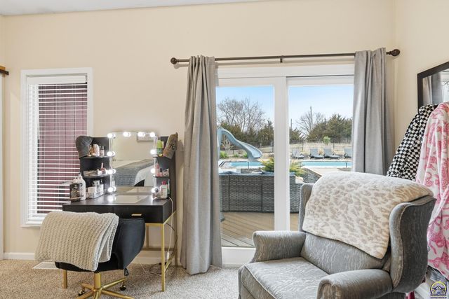 6016 NE Olympia ST, Topeka, KS 66617