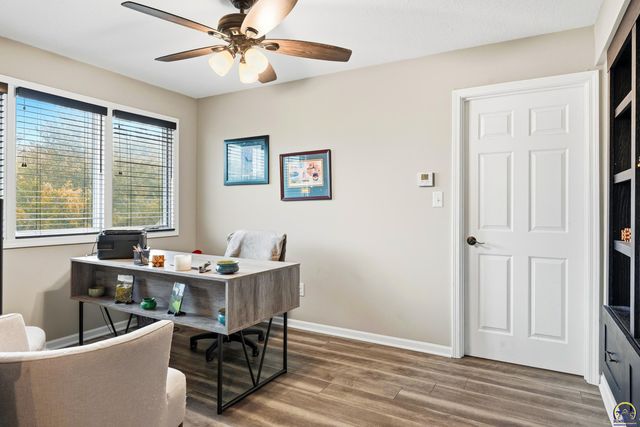 6016 NE Olympia ST, Topeka, KS 66617