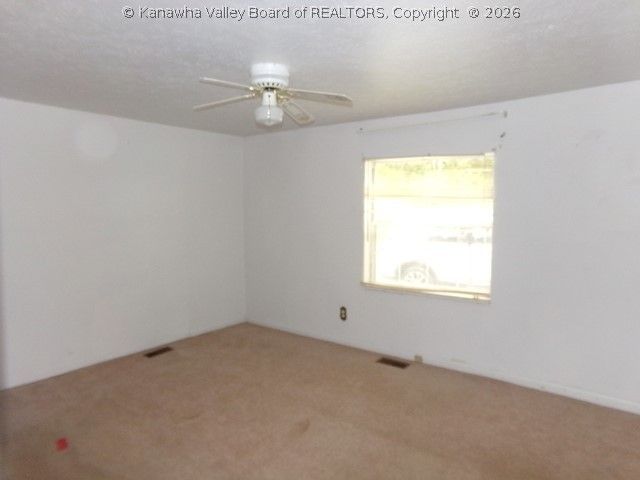 786 Sleepy Creek Road, Hurricane, WV 25526