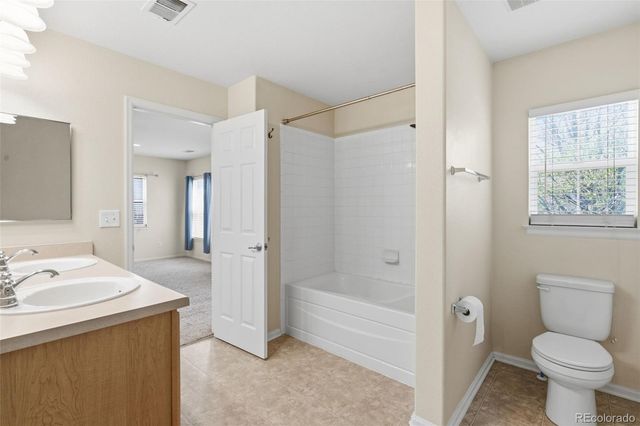 11899 Oak Hill Way B, Commerce City, CO 80640