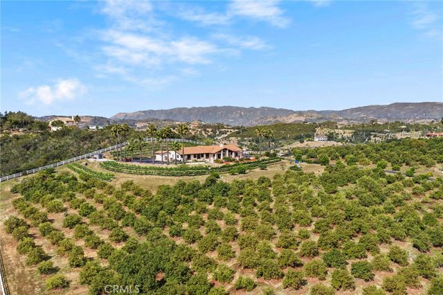 42371 Via De Los Fideos, Temecula, CA 92590