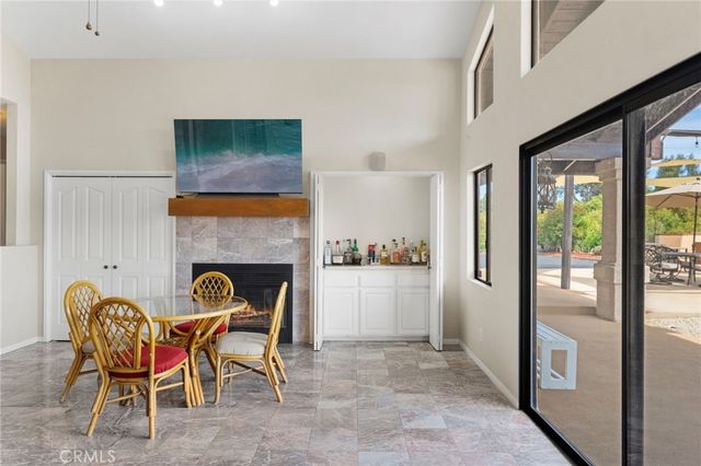 42371 Via De Los Fideos, Temecula, CA 92590