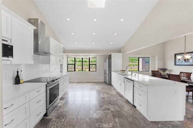 42371 Via De Los Fideos, Temecula, CA 92590