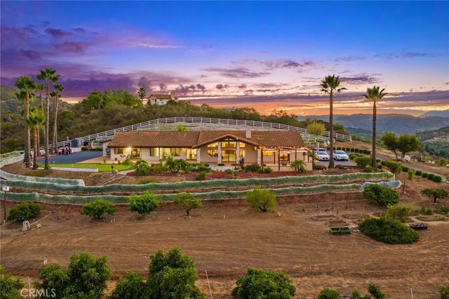 42371 Via De Los Fideos, Temecula, CA 92590