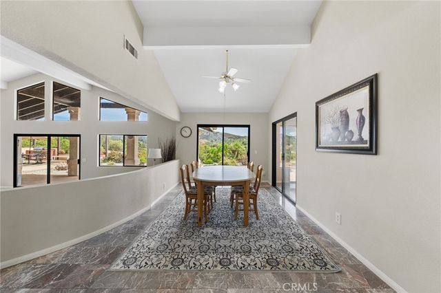 42371 Via De Los Fideos, Temecula, CA 92590