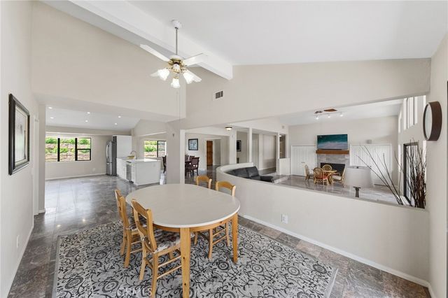 42371 Via De Los Fideos, Temecula, CA 92590