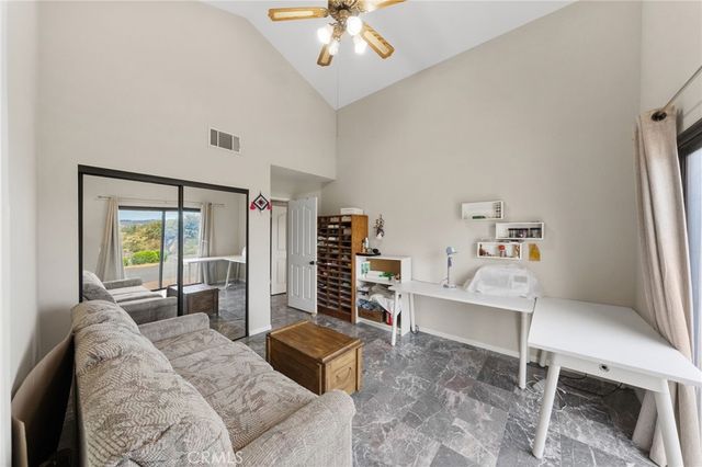 42371 Via De Los Fideos, Temecula, CA 92590