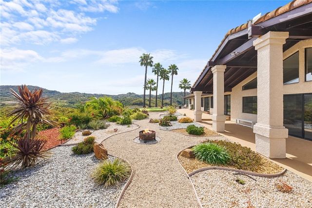 42371 Via De Los Fideos, Temecula, CA 92590