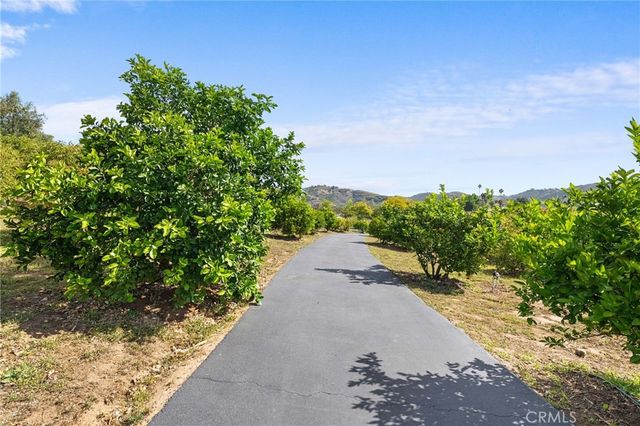 42371 Via De Los Fideos, Temecula, CA 92590