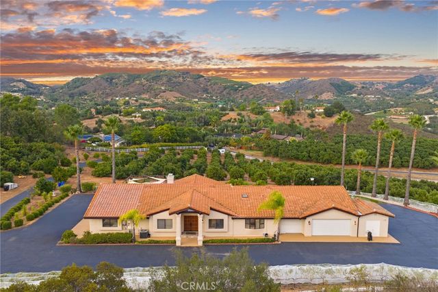 42371 Via De Los Fideos, Temecula, CA 92590
