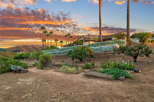 42371 Via De Los Fideos, Temecula, CA 92590