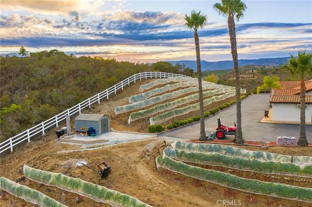 42371 Via De Los Fideos, Temecula, CA 92590