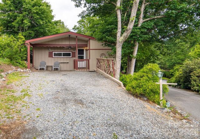 335 Snowshoe Loop, Newland, NC 28657