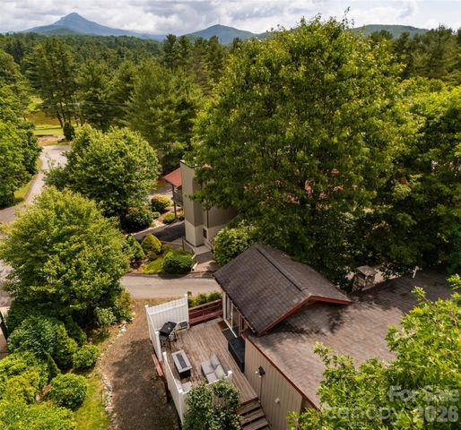 335 Snowshoe Loop, Newland, NC 28657