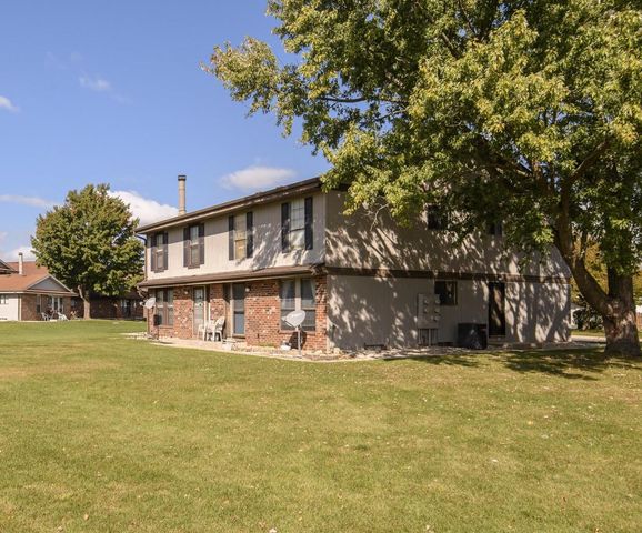 6954 N Raintree DRIVE #C, Milwaukee, WI 53223