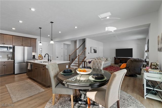 6816 Harrington Court Avenue NE, Canton, OH 44721