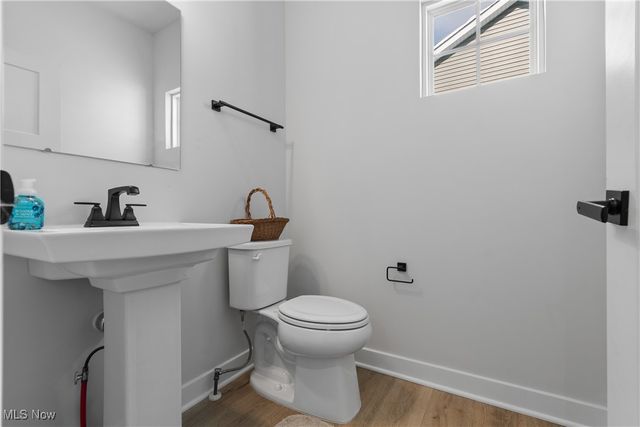 6816 Harrington Court Avenue NE, Canton, OH 44721