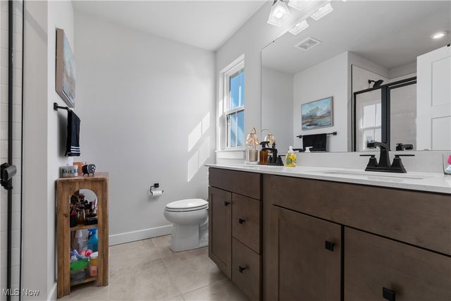 6816 Harrington Court Avenue NE, Canton, OH 44721