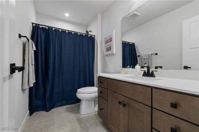 6816 Harrington Court Avenue NE, Canton, OH 44721