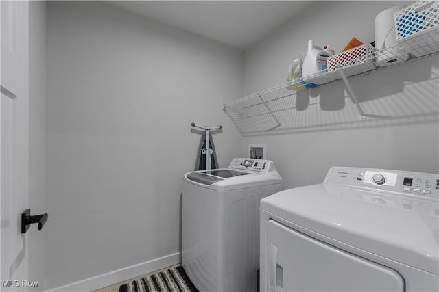 6816 Harrington Court Avenue NE, Canton, OH 44721