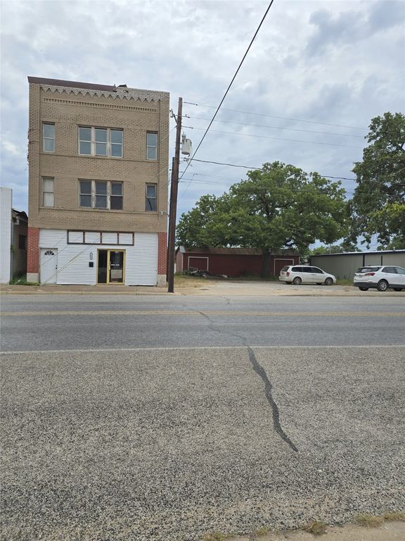 306 S Seaman Street, Eastland, TX 76448