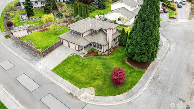 1928 237th Street SE, Bothell, WA 98021
