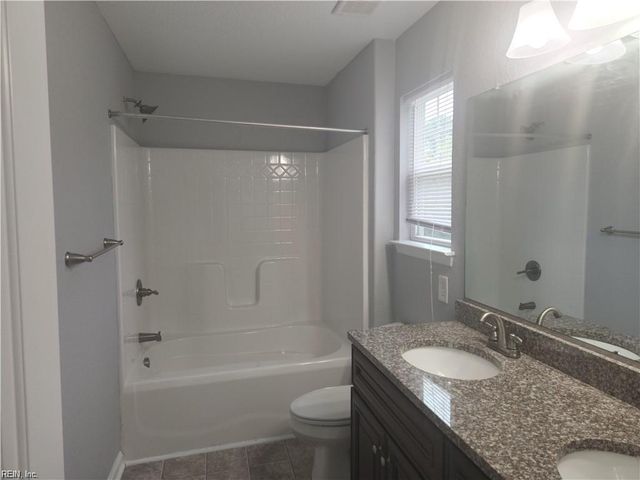 2921 Scotia DR, Chesapeake, VA 23325
