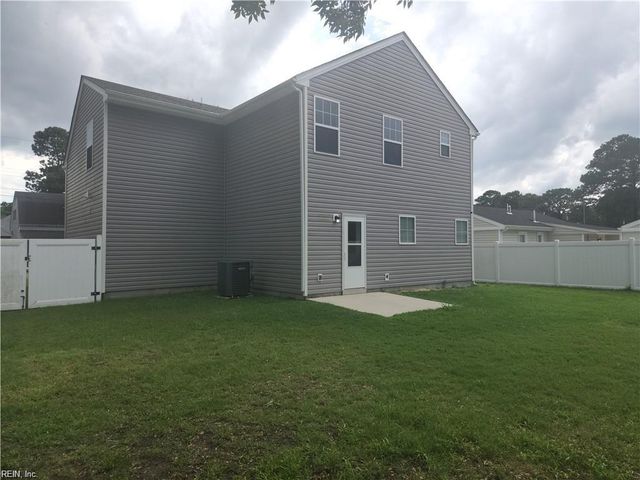 2921 Scotia DR, Chesapeake, VA 23325